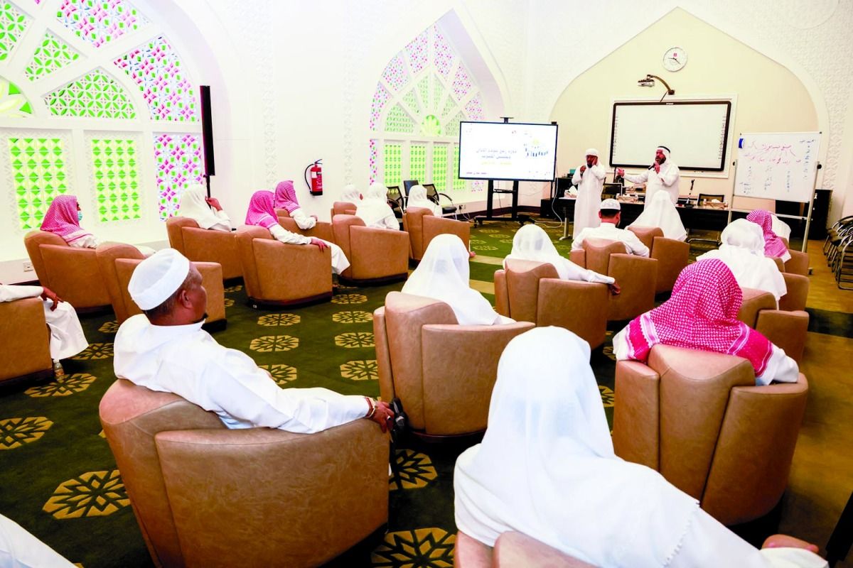 «الدعوة» ترفع جودة الأذان بمساجد الدولة