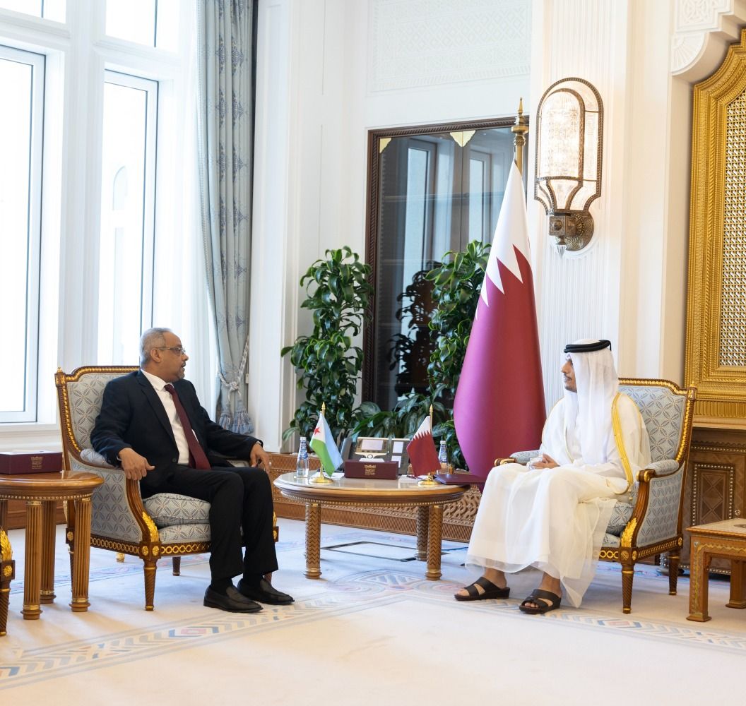 رئيس مجلس الوزراء وزير الخارجية يستقبل وزير الشؤون الخارجية والتعاون الدولي في جيبوتي