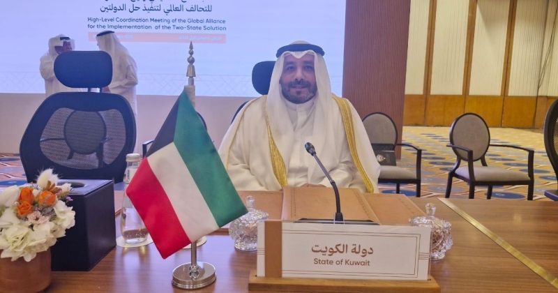 السفير صباح ناصر الصباح خلال مشاركته بالاجتماع