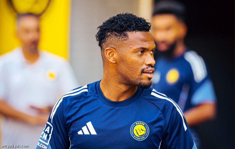 النصر.. يحيى ينجو من التمزق