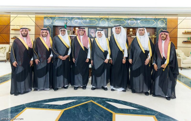 أمير المنطقة الشرقية ونائبه يستقبلان إدارة الفتح