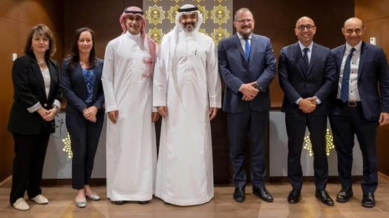 جانب من لقاء وزير الاتصالات السعودي مع مسئولي شركة كوالكوم