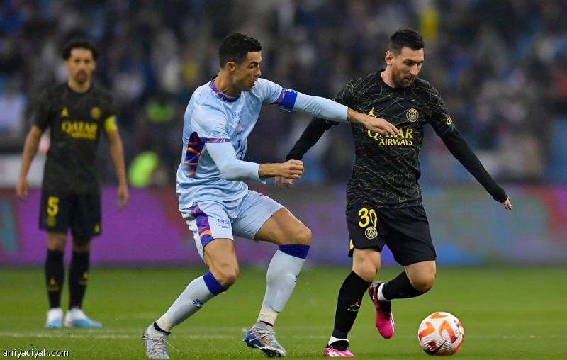 سباق رونالدو وميسي يعود من جديد