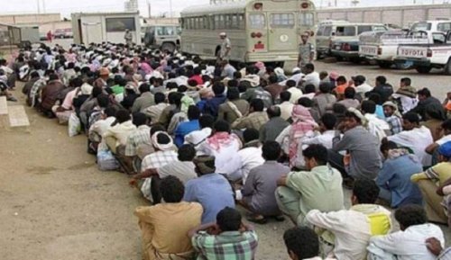 عاجلك زلزال وظيفي يضرب المغتربين في السعودية بعد سحب هذه المهن وطرد الآلاف فورا