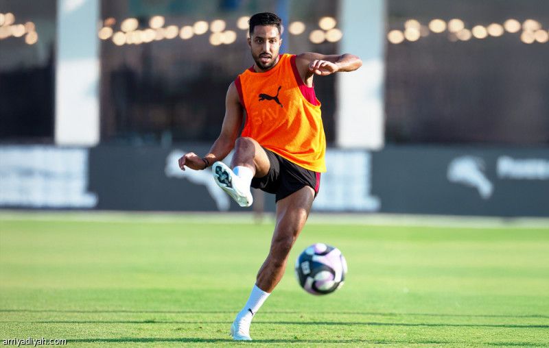 الهلال يستعيد سالم.. وكانسيلو يظهر أمام الغرافة