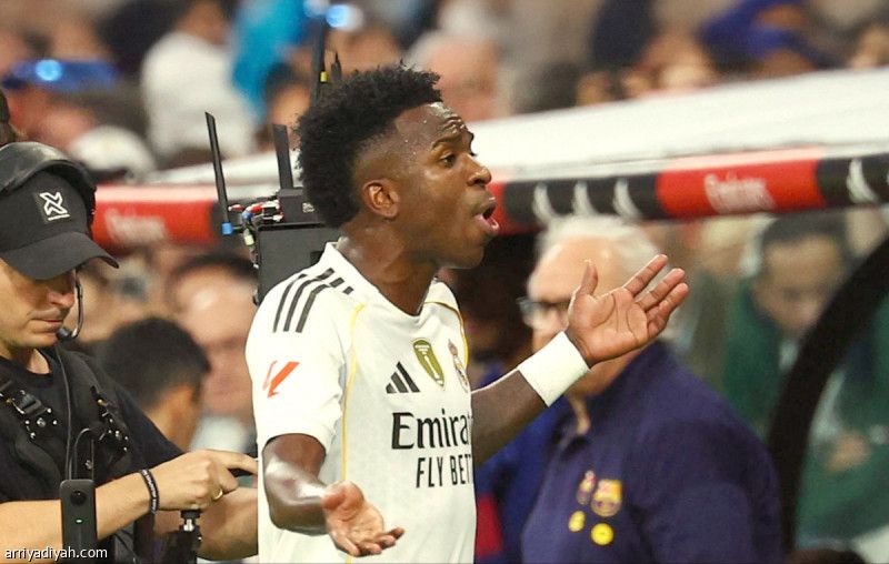 بعد نوبة الغضب.. فينيسيوس يعتذر