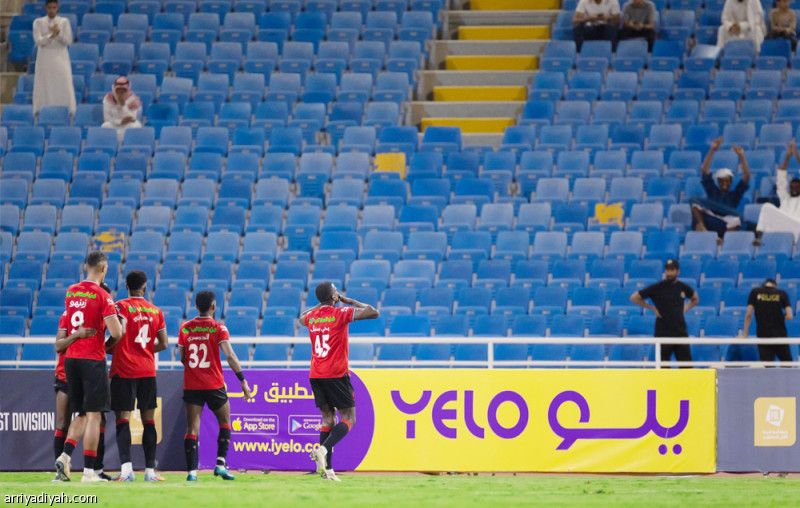 الرائد يحلق برباعية الجندل