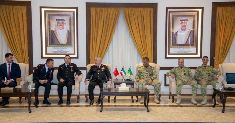 نائب قائد قوات الدرك التركية يزور معسكري «التحرير» و«الشيخ سالم العلي» بالحرس الوطني