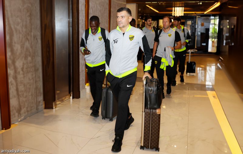 بنزيما يغيب عن مواجهة الخليج