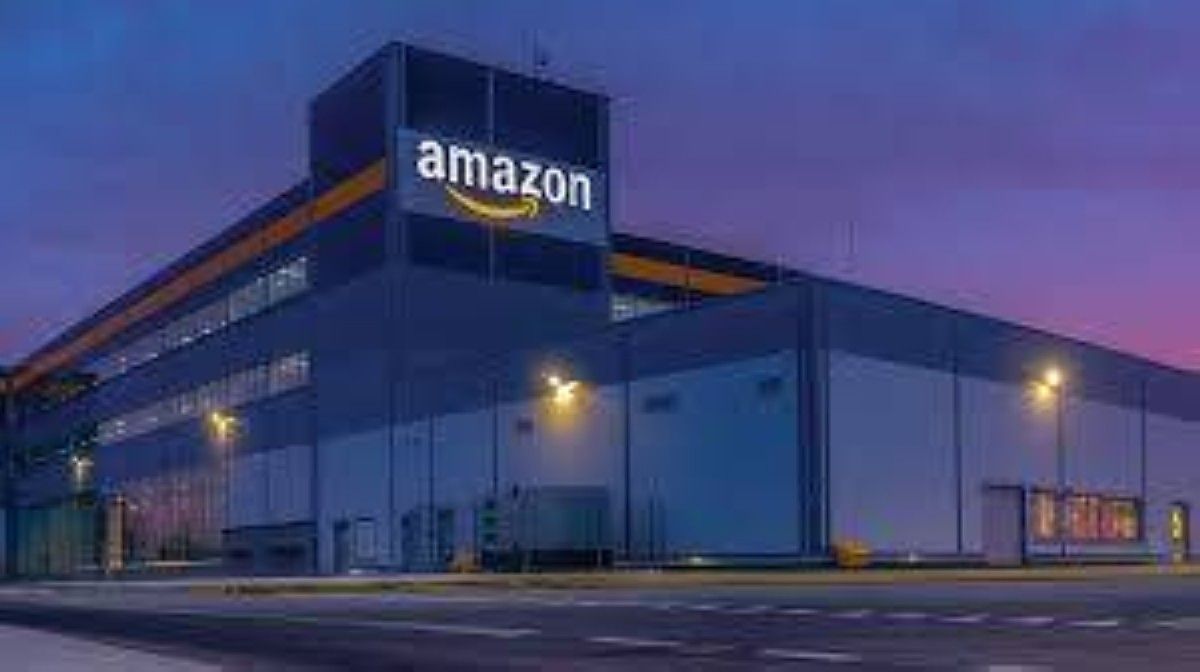 أرباح أمازون تتجاوز التوقعات مع تسارع أعمال الحوسبة السحابية