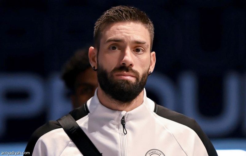 كاراسكو على دكة الشباب.. و4 أجانب في الملعب