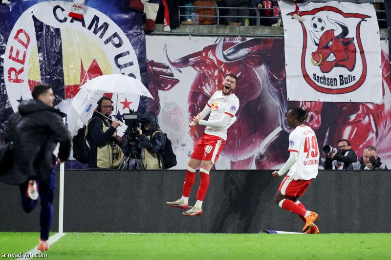 لايبزيج يستعيد الثاني.. ومونشنجلادباخ يسجل الانتصار الأول