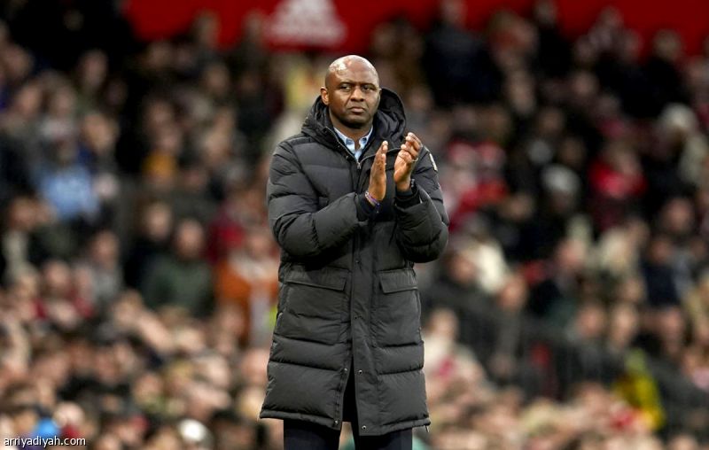 جنوى يتخلى عن فييرا