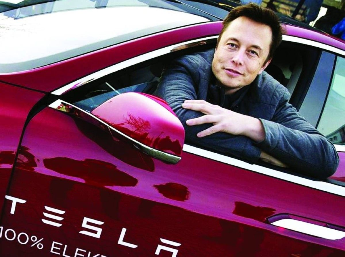 قنبلة ماسك تفجر أزمة ثقة في سيارات تسلا