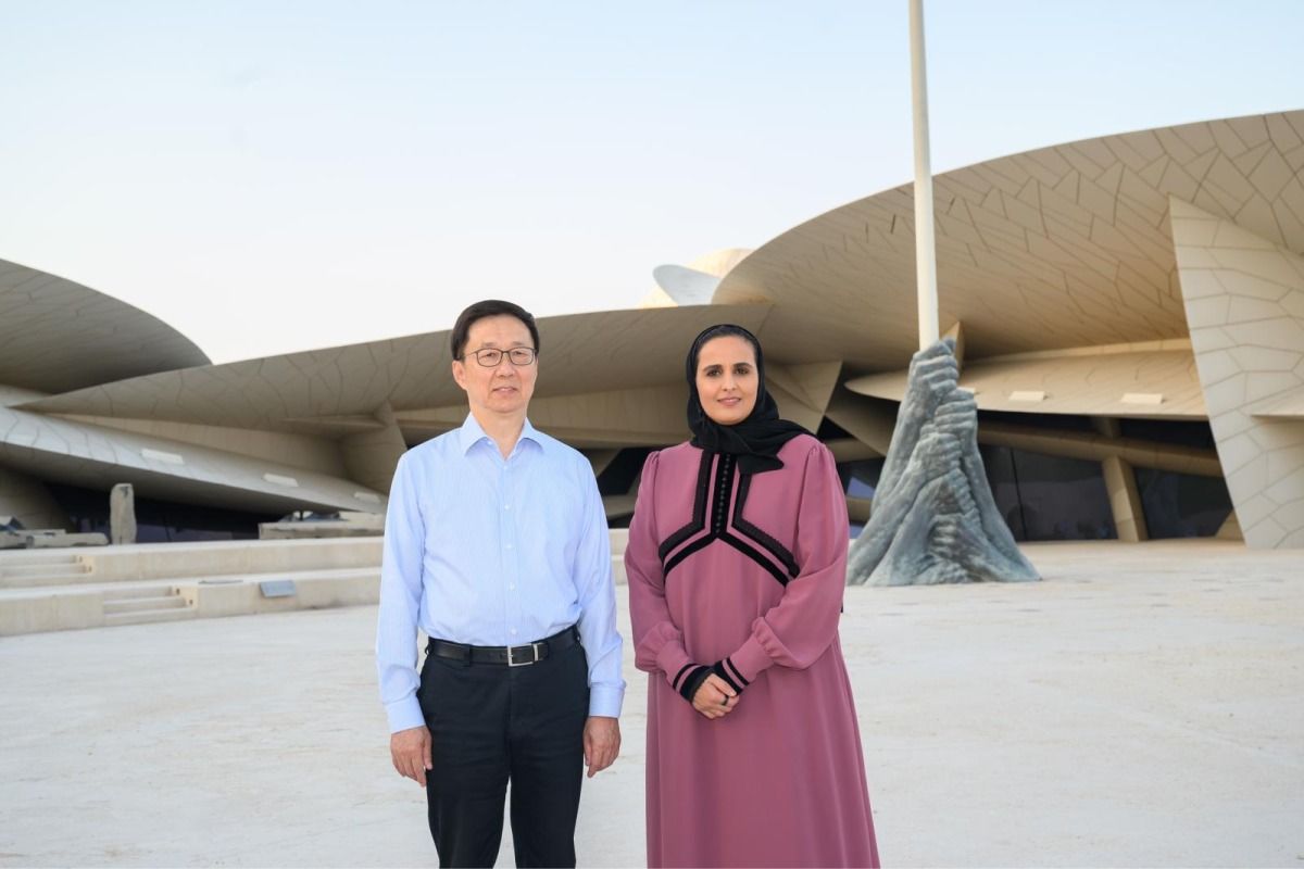 نائب الرئيس الصيني يزور متحف قطر الوطني