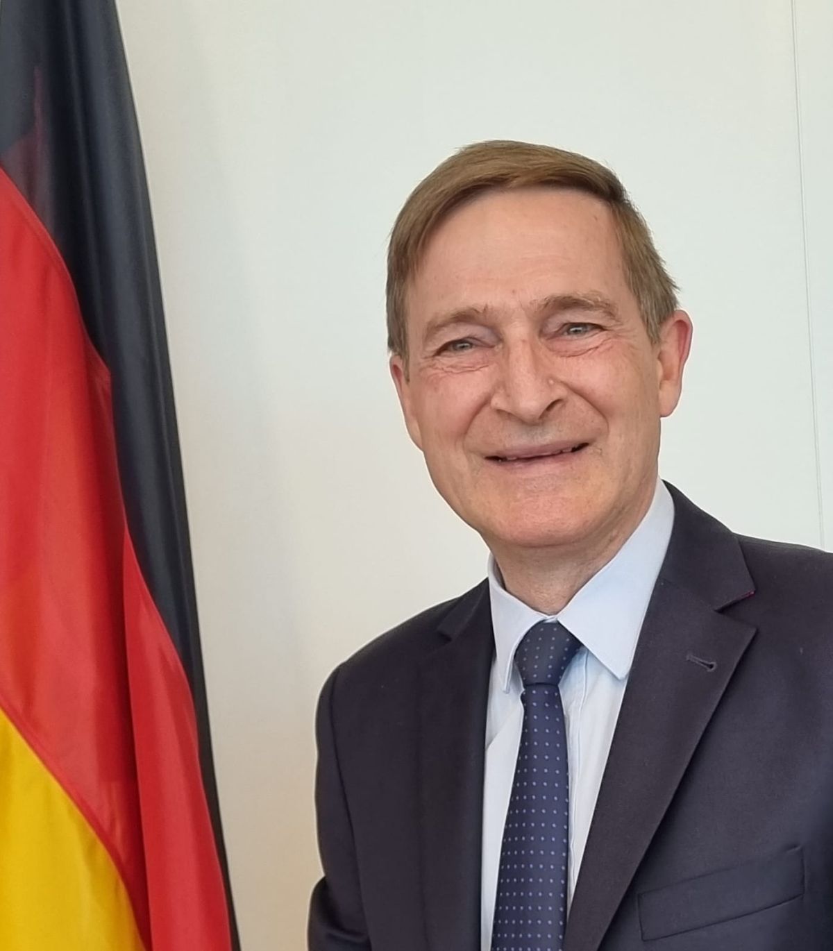 سفير جمهورية ألمانيا الاتحادية لدى البلاد