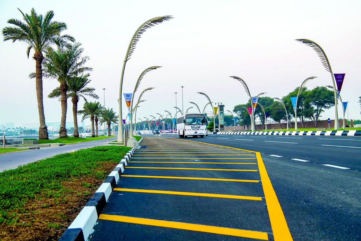 استخدام أحدث التقنيات المتطورة في الرصف.. أشغال: إنجـــاز التحســــين الشــــامــــل بكورنيـــش الدوحـــــة