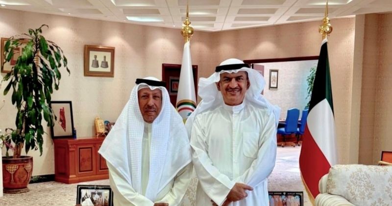 محافظ الجهراء خلال استقباله نصار الخمسان