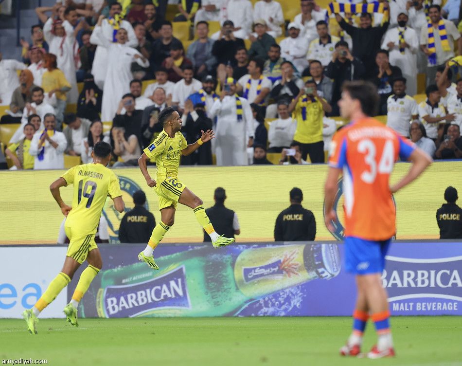 النصر يكتسح