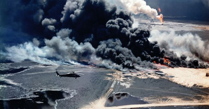 إطفاء آبار النفط المشتعلة كان معجزة كويتية