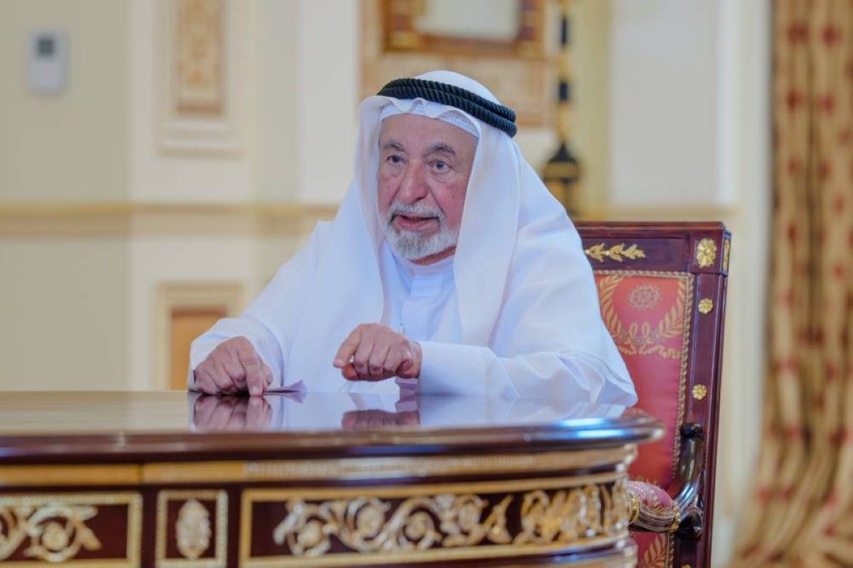 سلطان القاسمي يستعرض أحدث مؤلفاته التاريخية