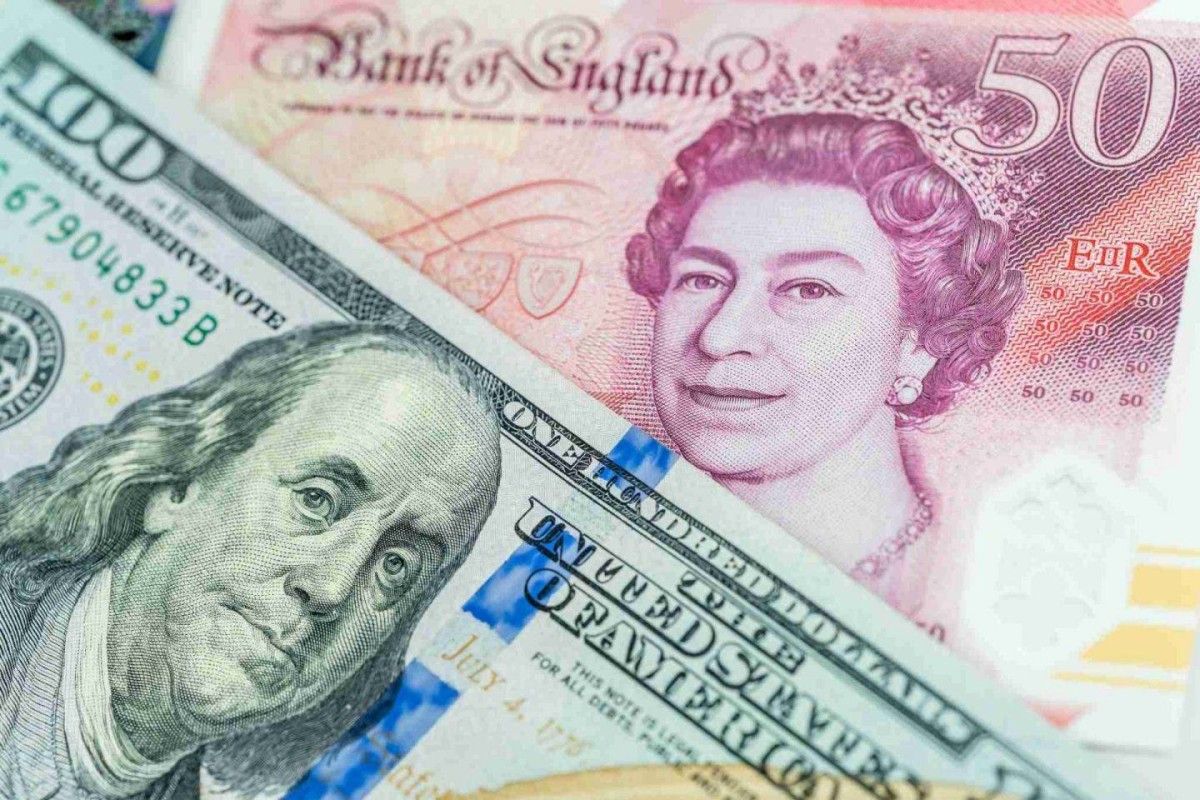 الدولار يتماسك و«الاسترليني» تحت الضغط قبل اجتماع بنك إنجلترا المركزي