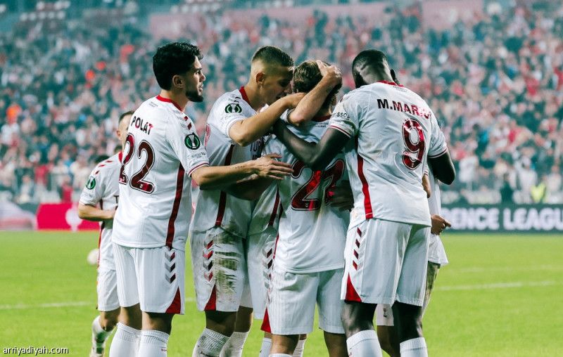 سامسون سبور يتمسك بصدارة «كونفرنس ليج»