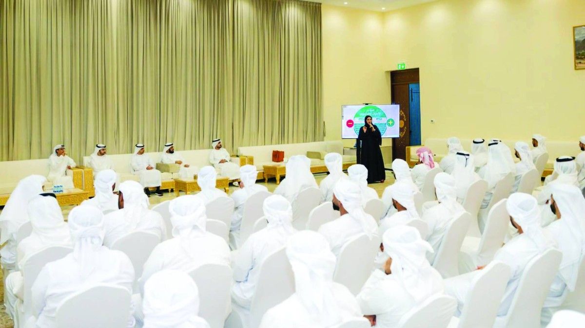 «الأسرة».. برنامج يعزز الثقافة المالية للشباب المقبلين على الزواج في الفجيرة