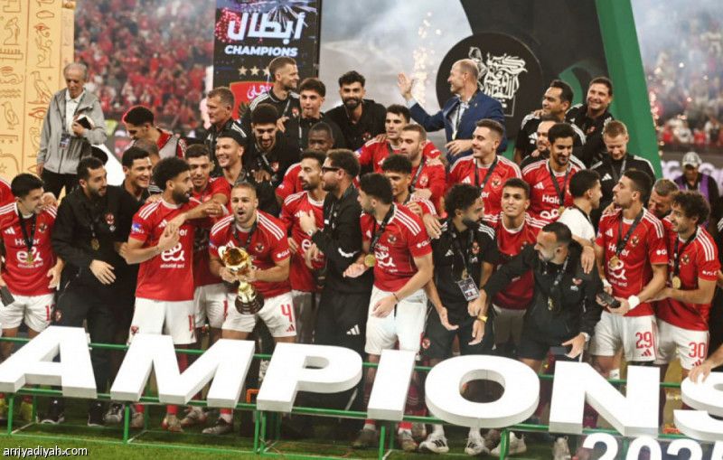الأهلي يفاوض بطل السوبر المصري