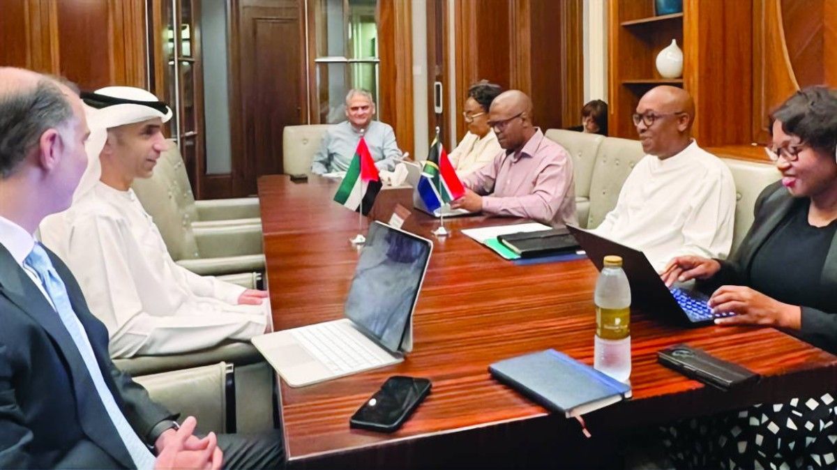 الإمارات وجنوب أفريقيا تبحثان تحفيز التجارة بين البلدين