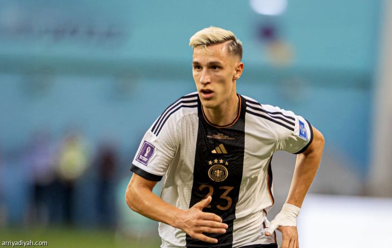 شلوتربيك يغيب عن تدريبات «المانشافت»