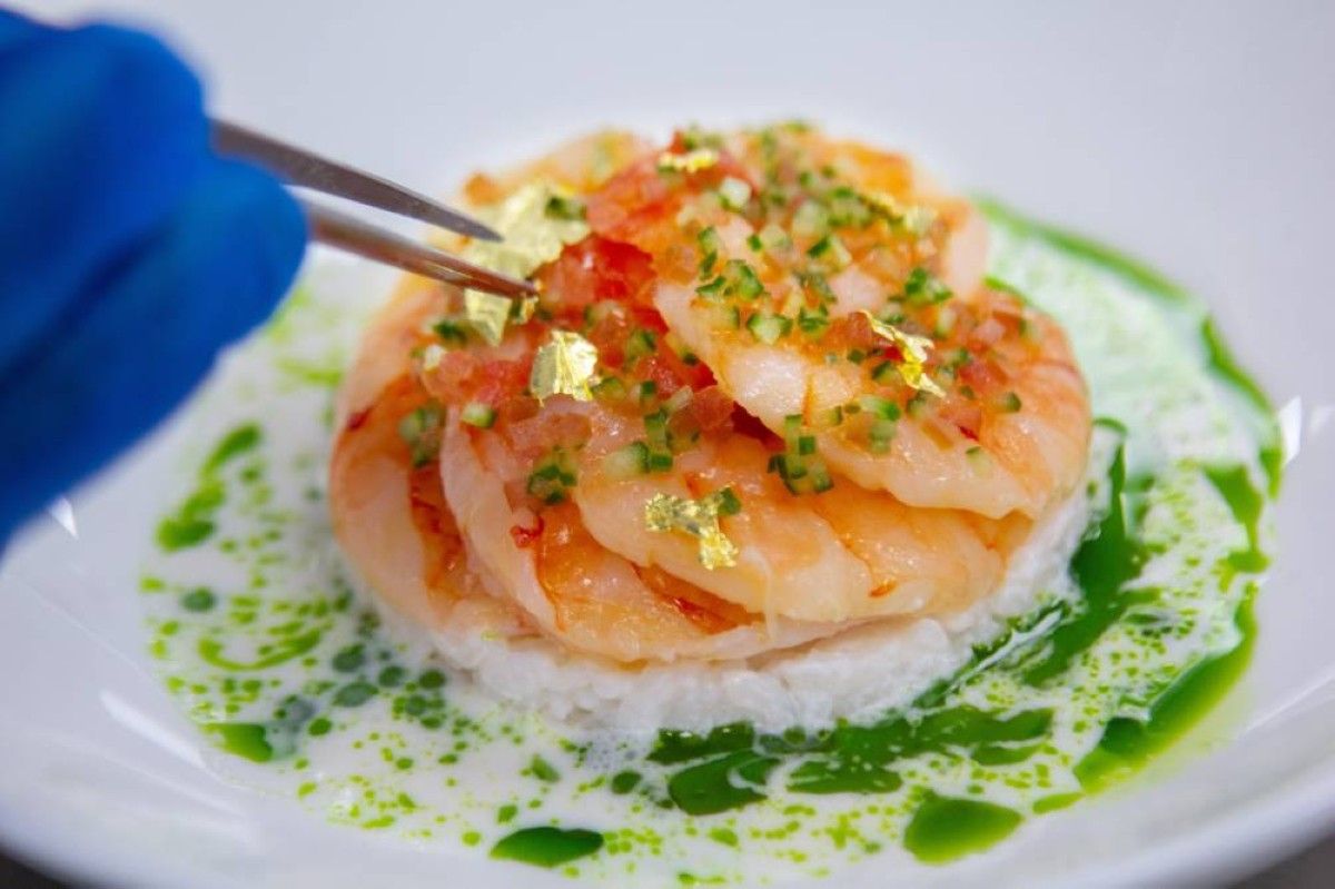 300 ألف وجبة تقدمها "الإمارات لتموين الطائرات" لجمهور معرض دبي للطيران 2025