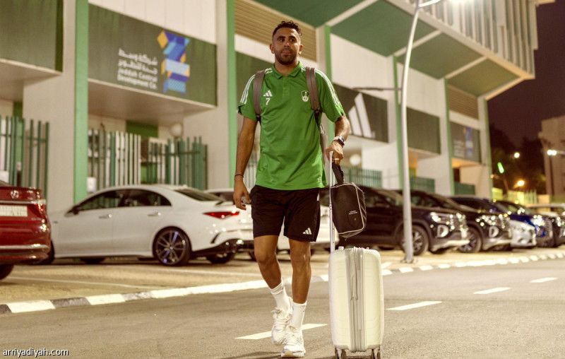 قبل الأخضر.. الجزائر تبعد زيدان وتنتظر محرز