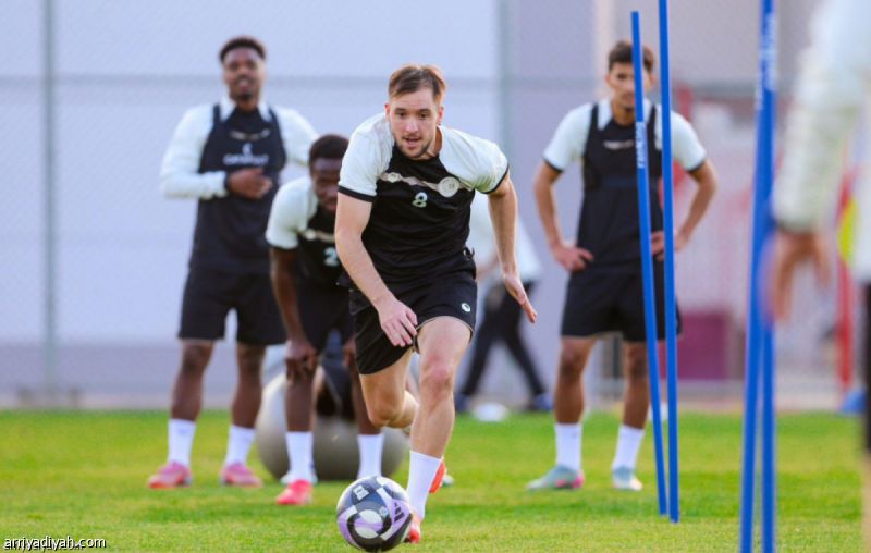 ضمك.. فادا يقترب والرشيدي يغيب