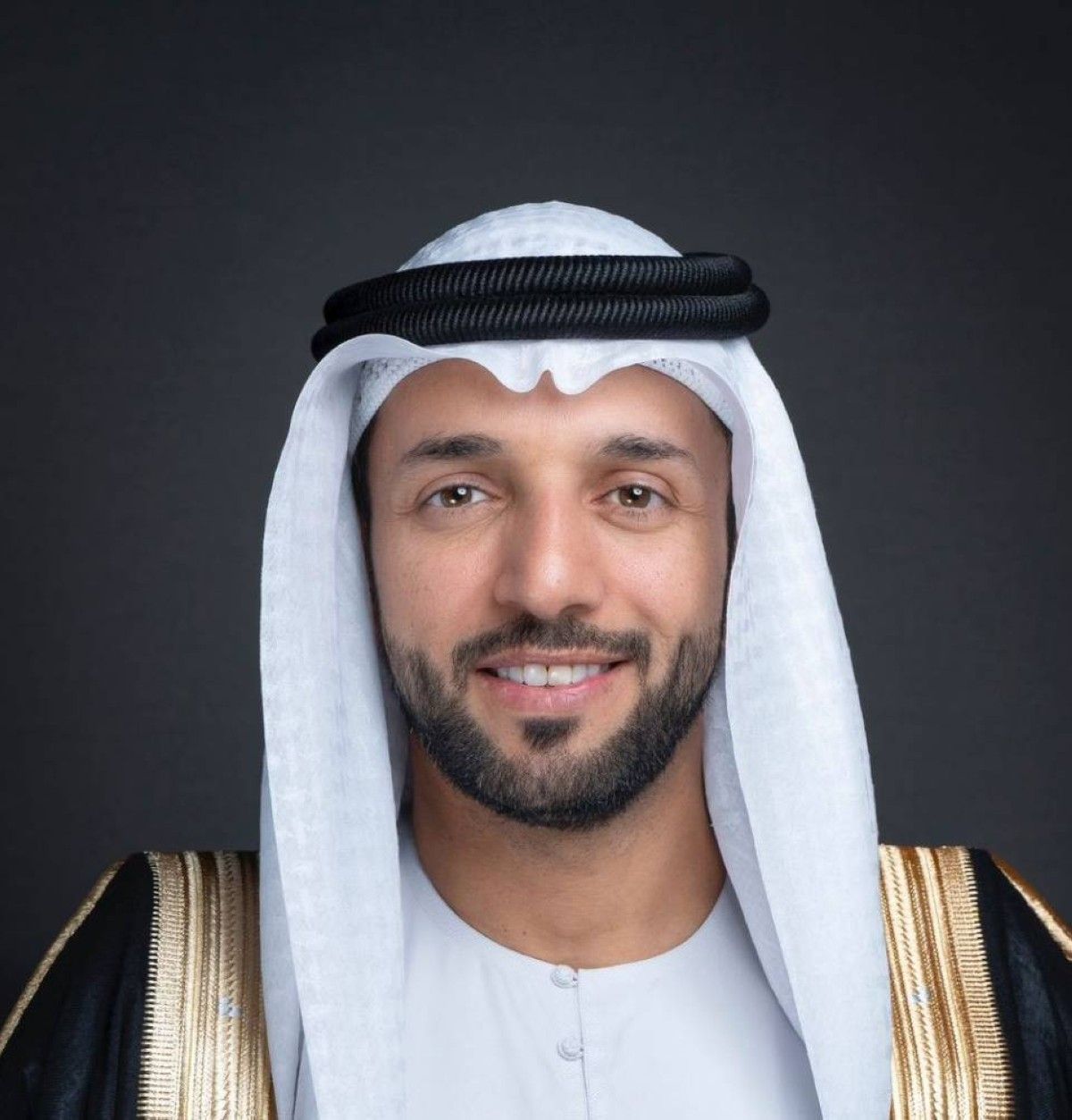 سلطان النيادي: 5 ملايين شاب وشابة يعيشون على أرض الإمارات