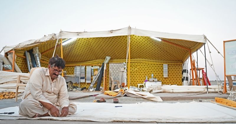 موسم المخيمات... يُنعش سوق الخيام