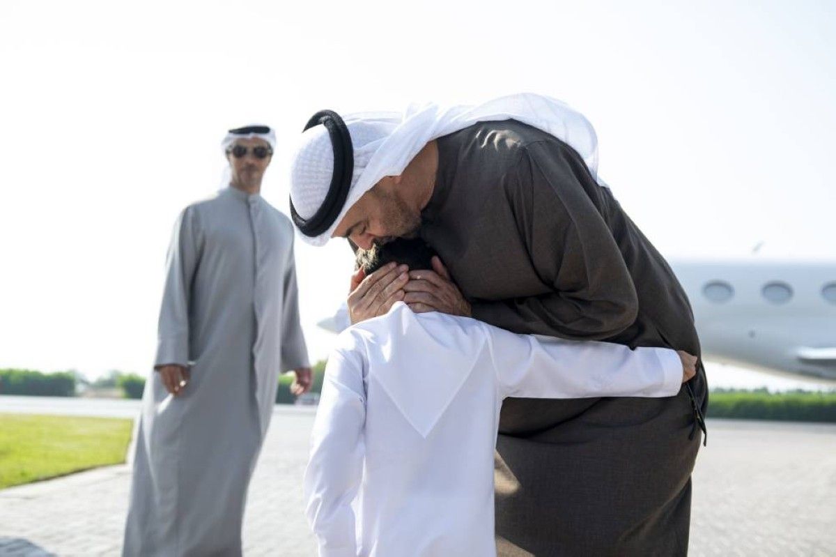 محمد بن زايد يلتقي محمد بن راشد