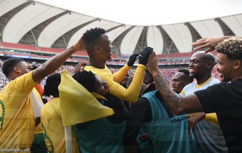 بصمة نكوتا تسهم في انتصار جنوب إفريقيا بثلاثية