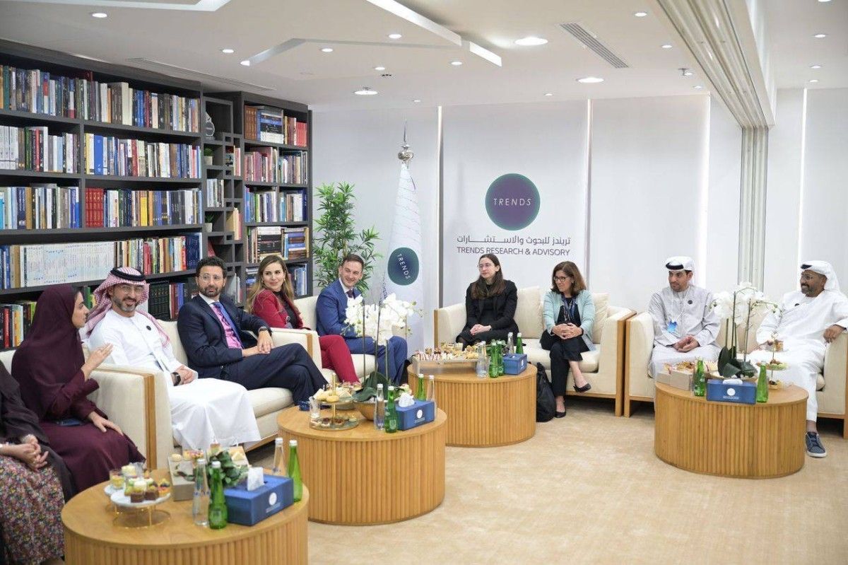 «تريندز»: الذكاء الاصطناعي يعيد تشكيل موازين القوة الدولية