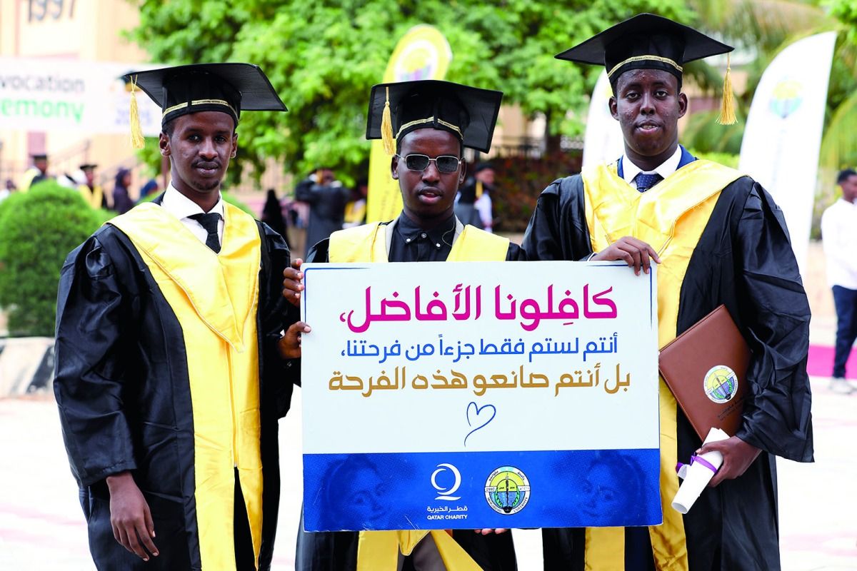 في إطار منحة «طالب العلم».. قطر الخيرية تخرّج الدفعة الـ 25 من مكفوليها الجامعيين