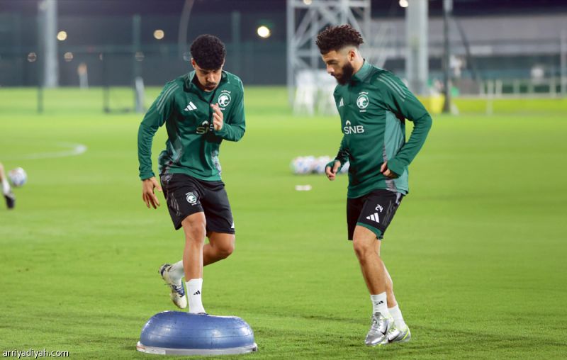 الجهني يعود قبل تجريبية الجزائر