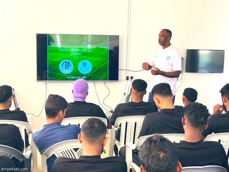 بعد شهرين.. المزاحمية يقيل المشعل