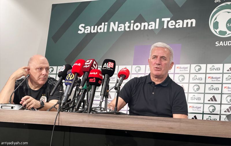 بيتكوفيتش: لن أتخلى عن محرز وعوار في كأس إفريقيا