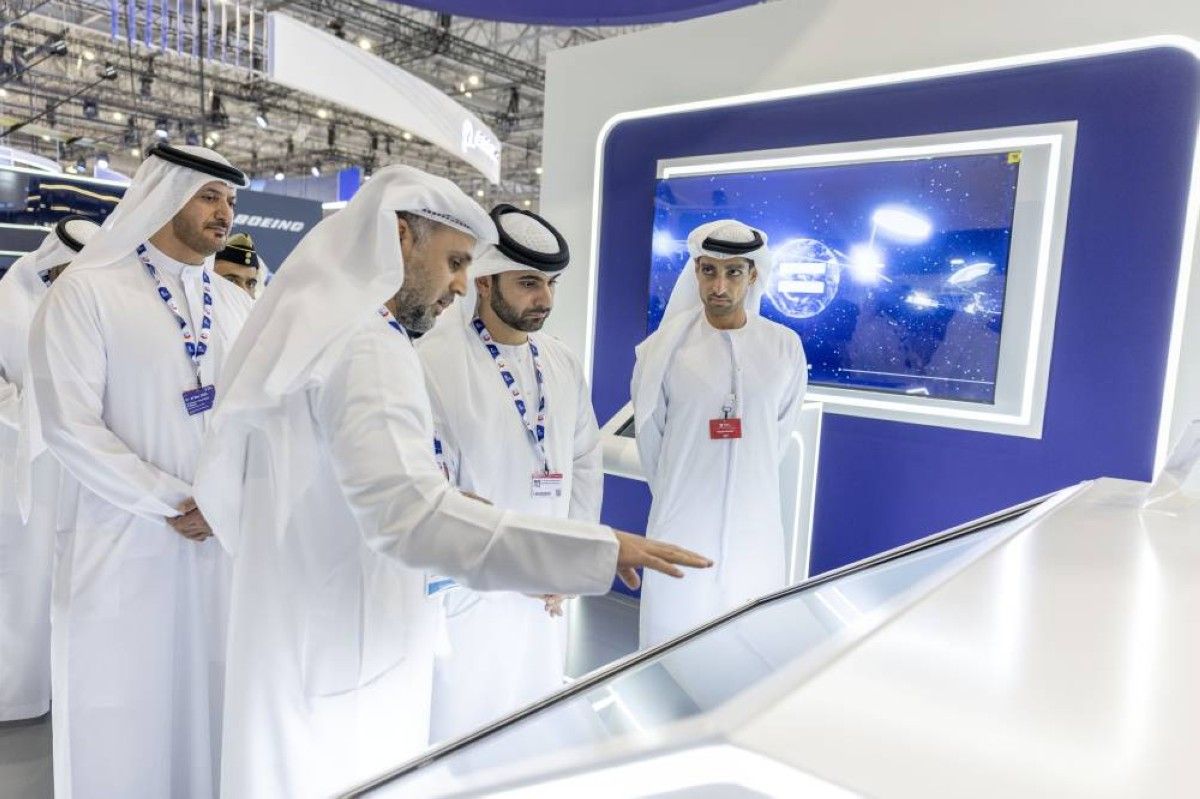 منصور بن محمد: برؤية القيادة.. الإمارات ترسّخ موقعها وجهة رئيسة لصناعة الطيران العالمية