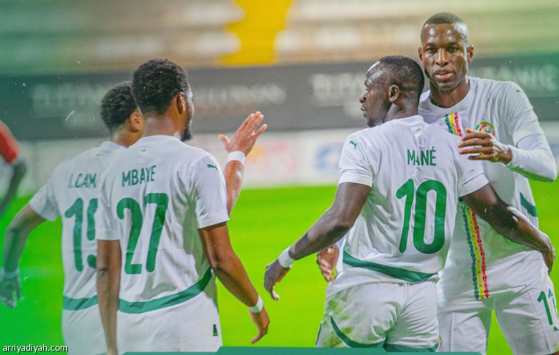 سجل الهاتريك العاشر.. ماني يعادل هنري وجيان ويطارد إيتو