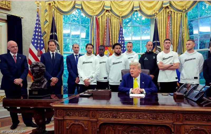 خطوة تاريخية للأسطورة.. رونالدو في البيت الأبيض