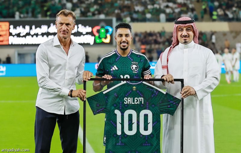 في المئوية.. اتحاد القدم يكرّم سالم