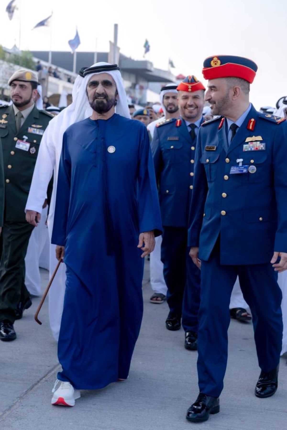 محمد بن راشد يطّلع على أحدث الابتكارات العالمية ويؤكد دور الإمارات في صياغة مستقبل الطيران والفضاء