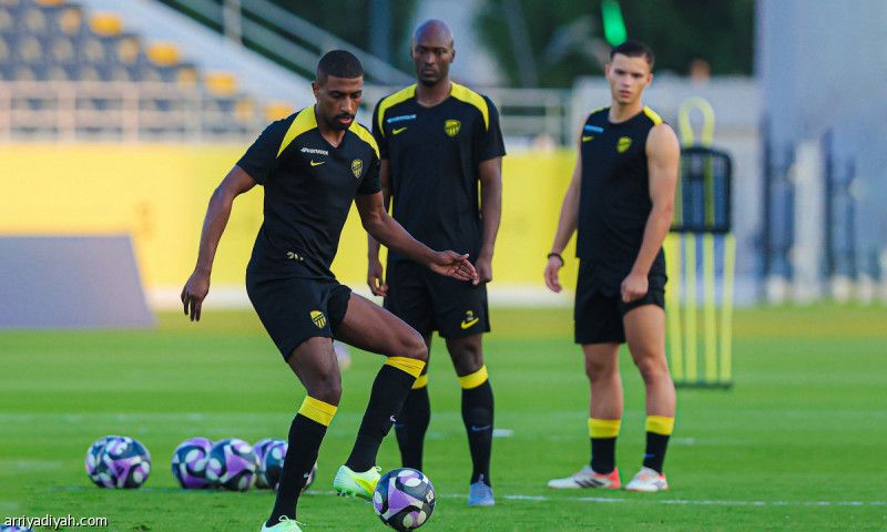 شراحيلي يربك الاتحاد