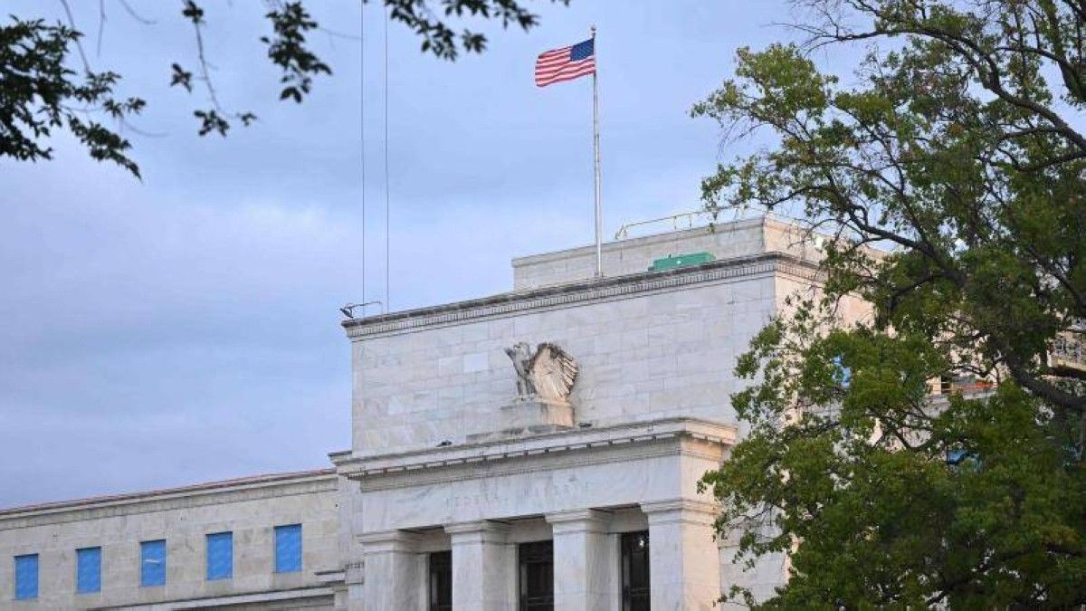 محضر «الفيدرالي»: الأغلبية يؤيدون إبقاء الفائدة دون تغيير في ديسمبر